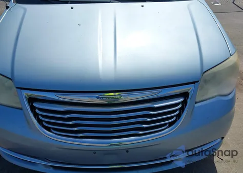 2013 Chrysler Town & Country Touring из США, поврежденный, VIN 2C4RC1BG6DR669822